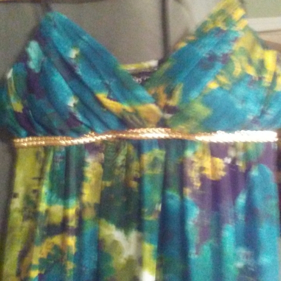 Spaghetti strap dress baby doll with gold threadin - Picture 2 of 4